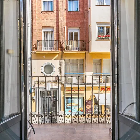 Vr Estudios Apartments Madrid Esterno foto