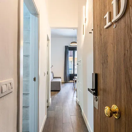 Vr Estudios Apartments Madrid Esterno foto