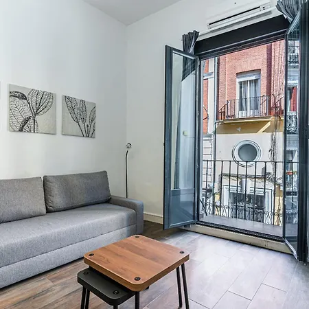 Vr Estudios Apartments Madrid Esterno foto